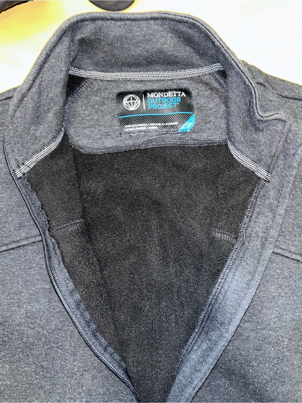 Mondetta Men's Dark Gray Lightweight Zip Shirt Jacket